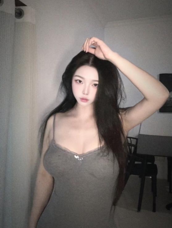 温柔模特姐姐