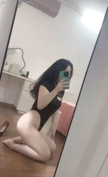 技术流戴眼镜骚货