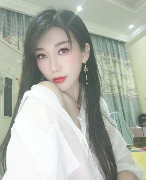 颜值淫妻榨汁机