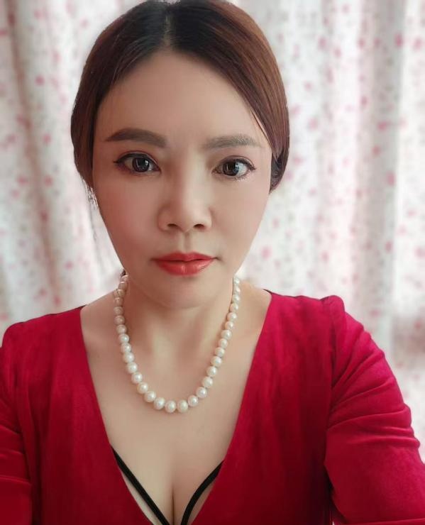 温江光华公园附近少妇