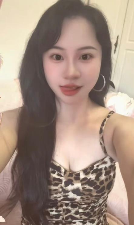 服务系大奶姐姐