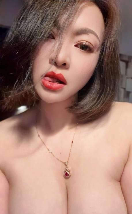 滨江E奶骚娃夏沫