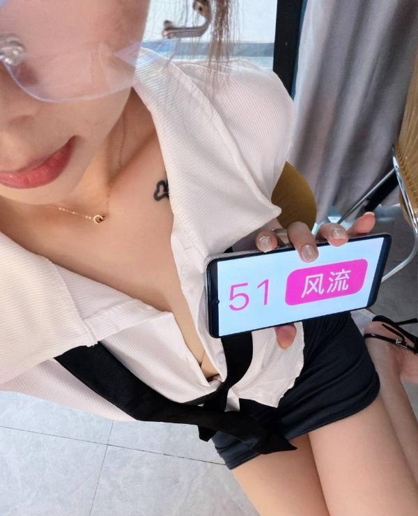 御姐黑丝大长腿