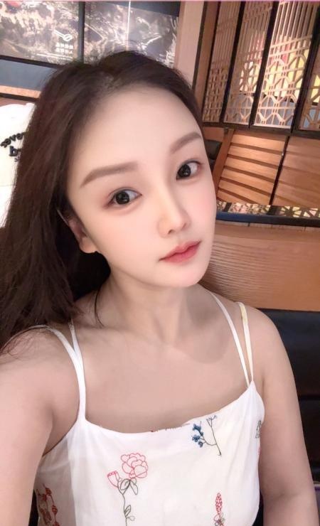 白云潇潇