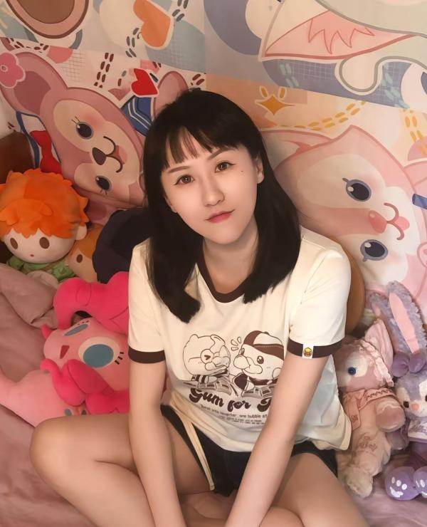 年轻妹儿喵喵