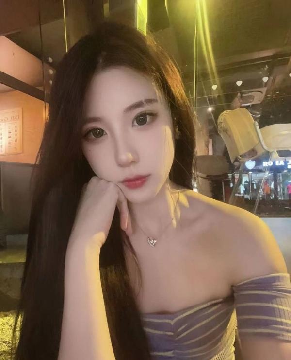 天河肉感十足李菲迪