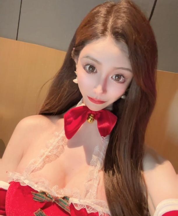 性感Ts带把女孩