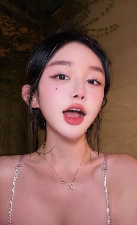 朝阳爆乳小湿姐