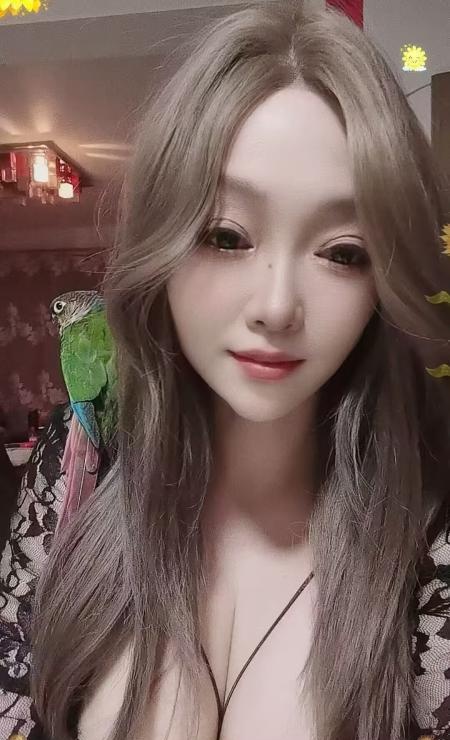 铁西大奶喷水少妇