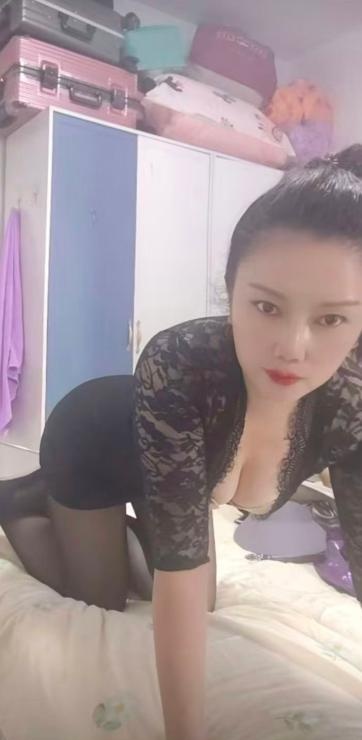 瑶海风骚御姐甜甜