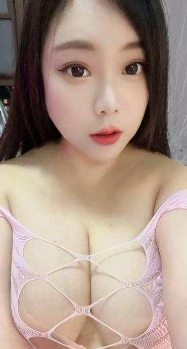 丰满巨乳BBW奶优