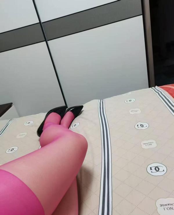 荷塘少妇媚姐