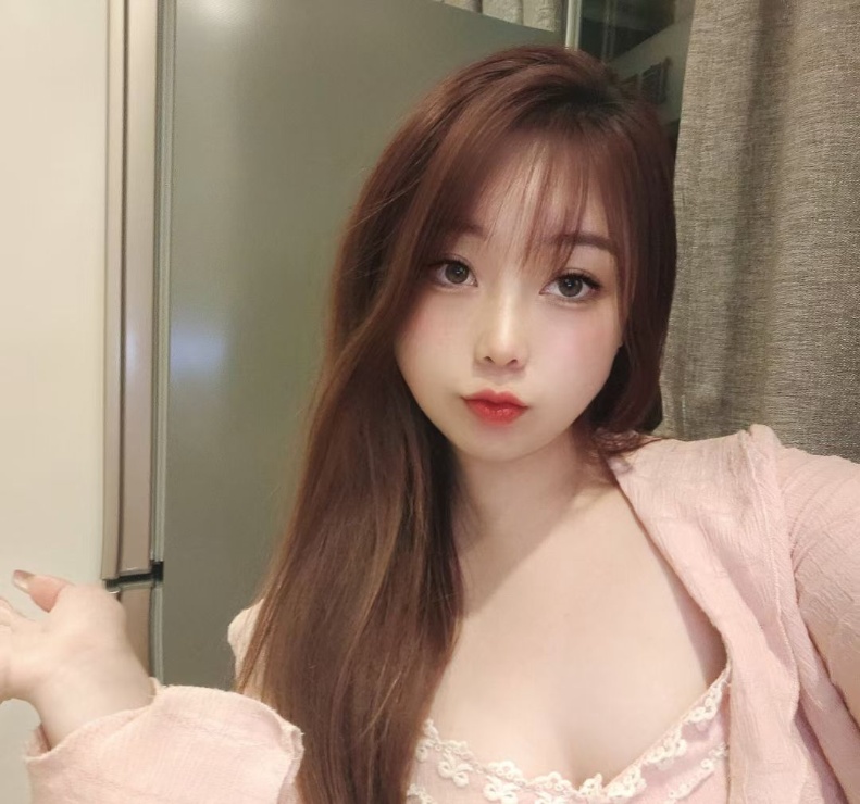 福田潮喷甜美嫩妹
