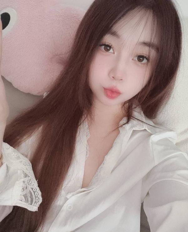 福田潮喷甜美嫩妹