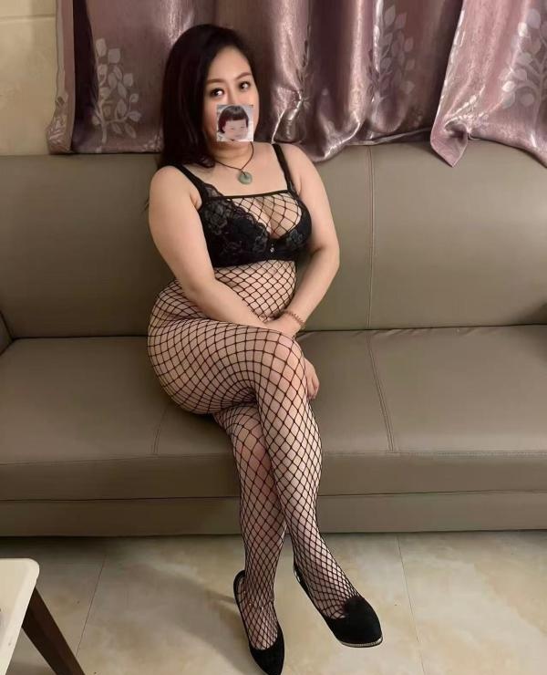 肥臀D奶轻熟女