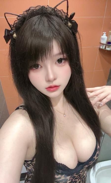 坂田女友闹闹