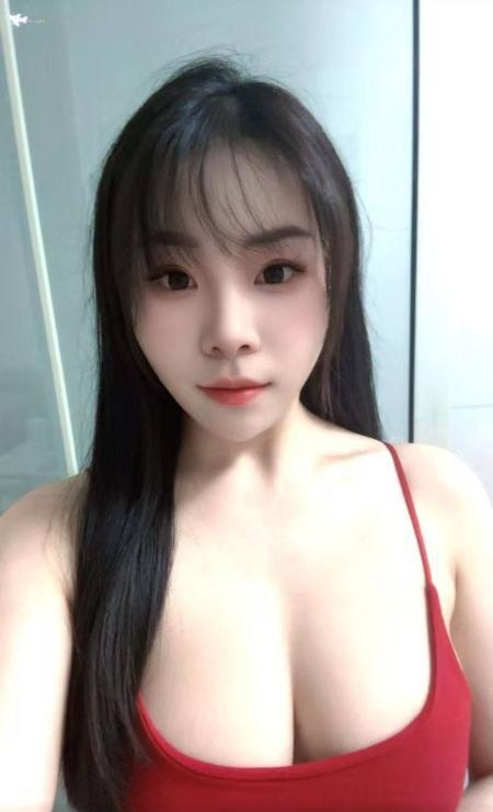 36D大奶媛媛