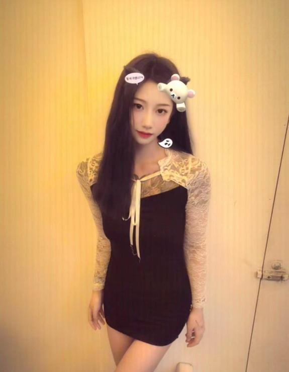 性感零零后小萌妹