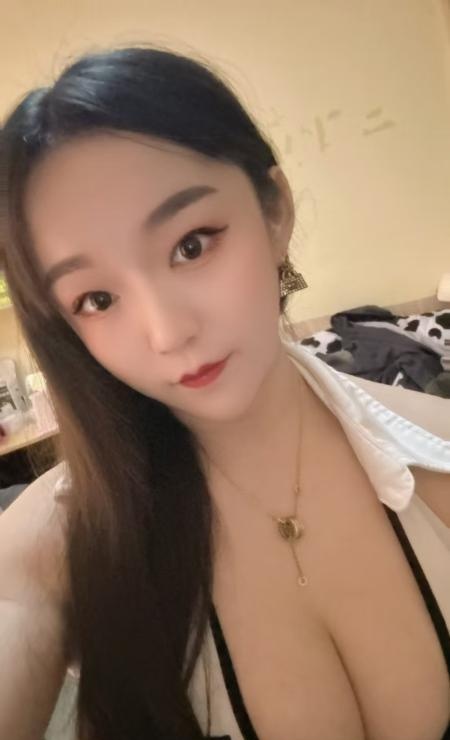 汉口翘臀大波梦梦