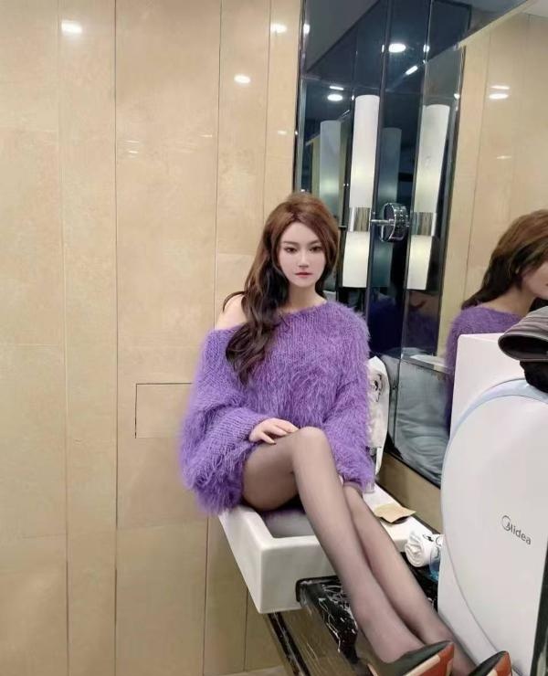 长腿风骚丝袜女郎