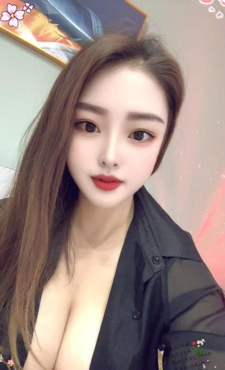 建邺大波美女希希