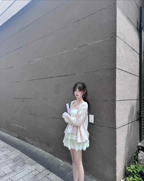 软妹兼职模特乖乖女
