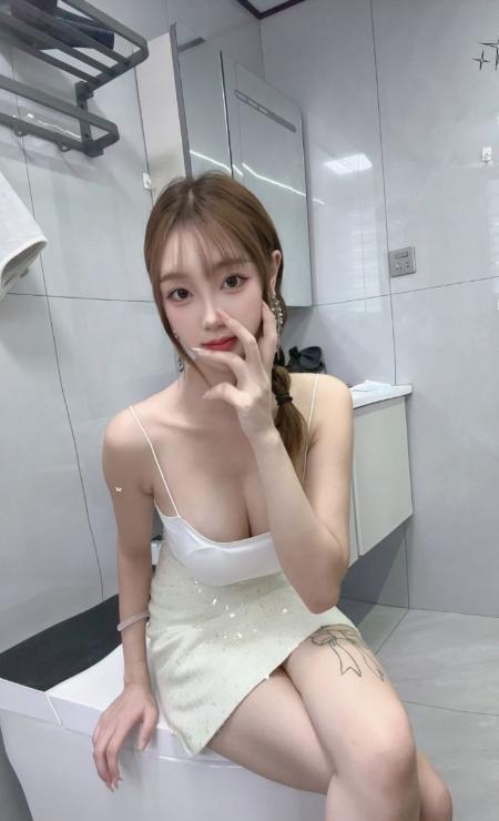 性感D胸骚御姐