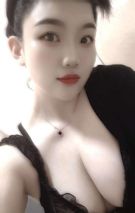 大胸东北妹玫瑰