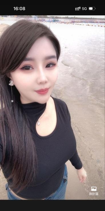 尹山湖大奶少妇伊伊