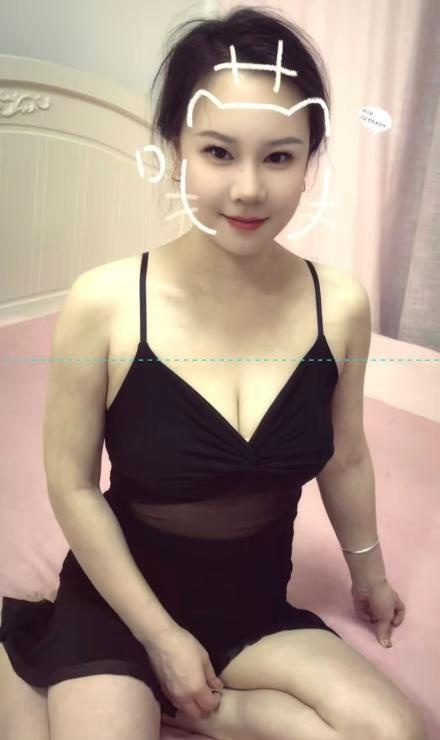 服务系大奶熟女