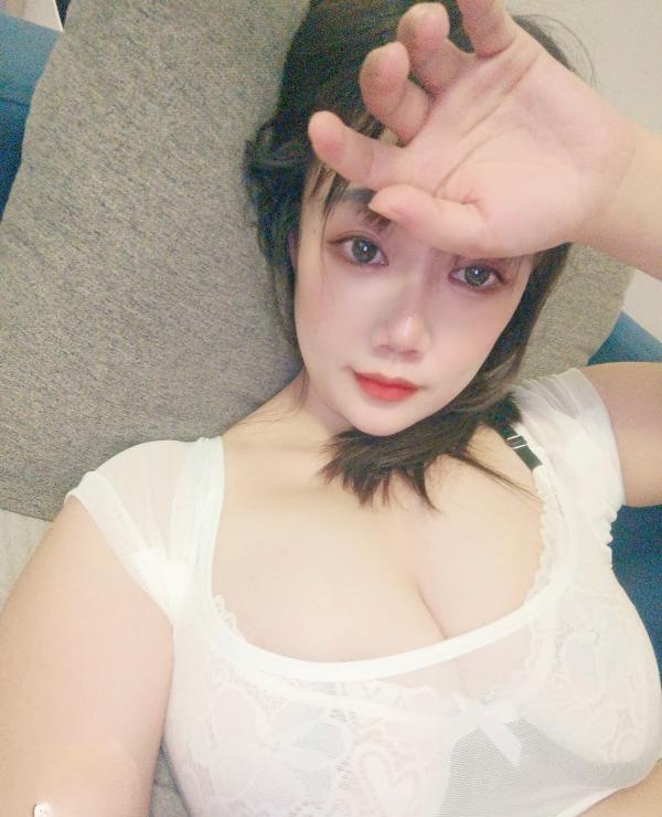 角色扮演大奶骚妇