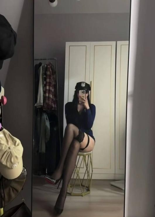 制服诱惑性感美足cc