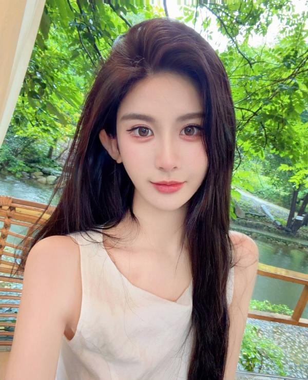 制服诱惑性感美足cc