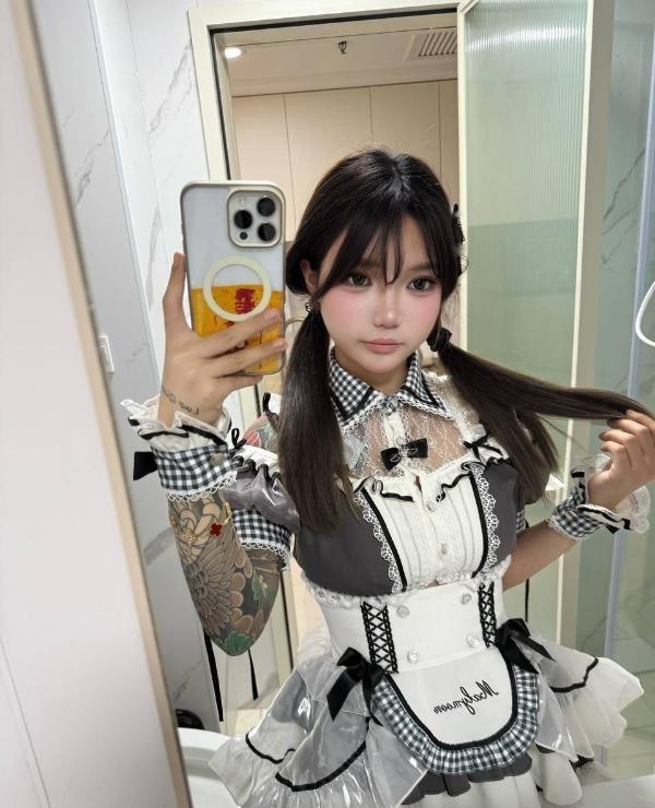纹身骚货咻咻