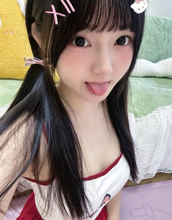 上城粉嫩小萝莉