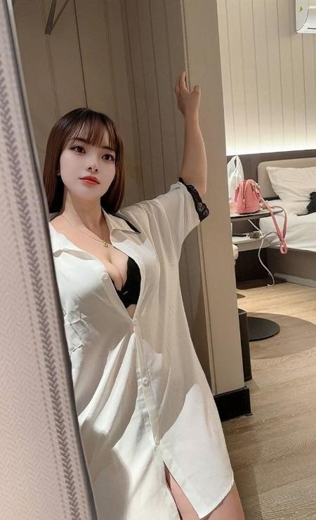 大奶人妻