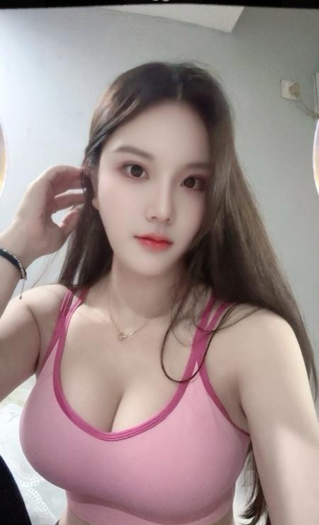 肤白美臀西宝