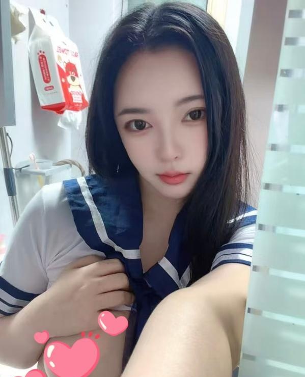 制服诱惑大胸