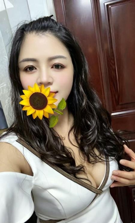 大胸骚婊