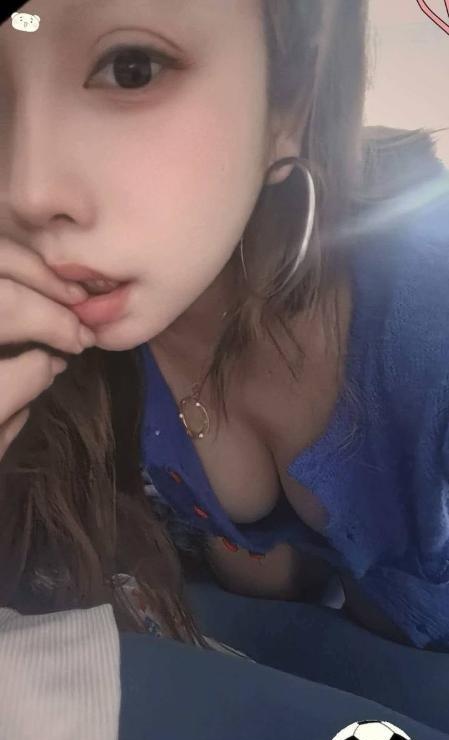 后入肥臀骚妞妞