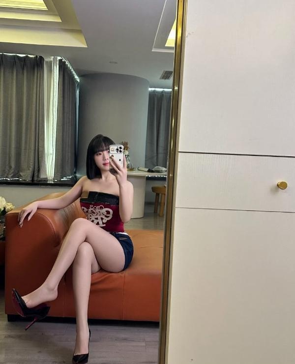 武侯短发甜妹思佳