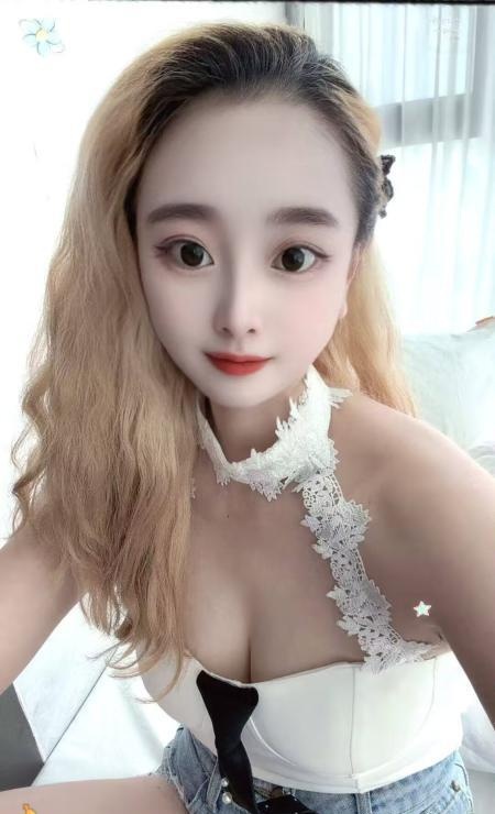 颜值嫩妹浅浅