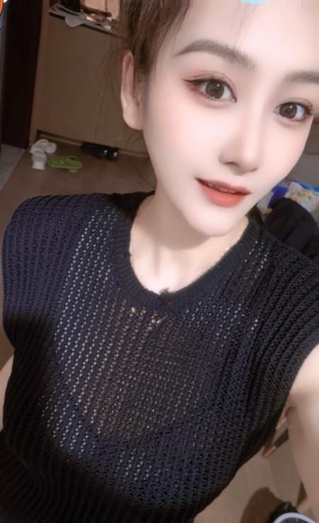 江宁大胸美女