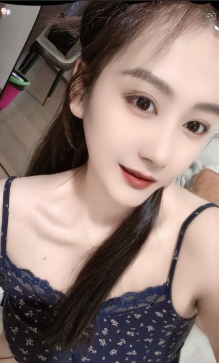 江宁大胸美女