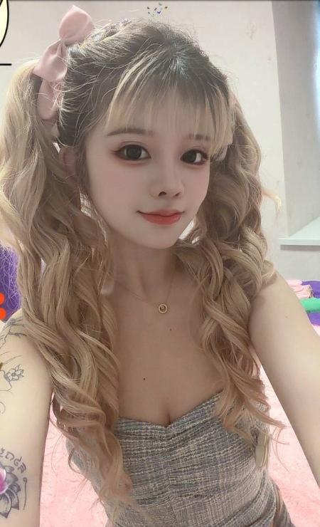 姑苏双马尾洛米老师