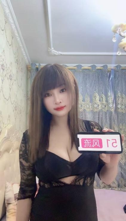 丰乳肥臀少妇娜娜