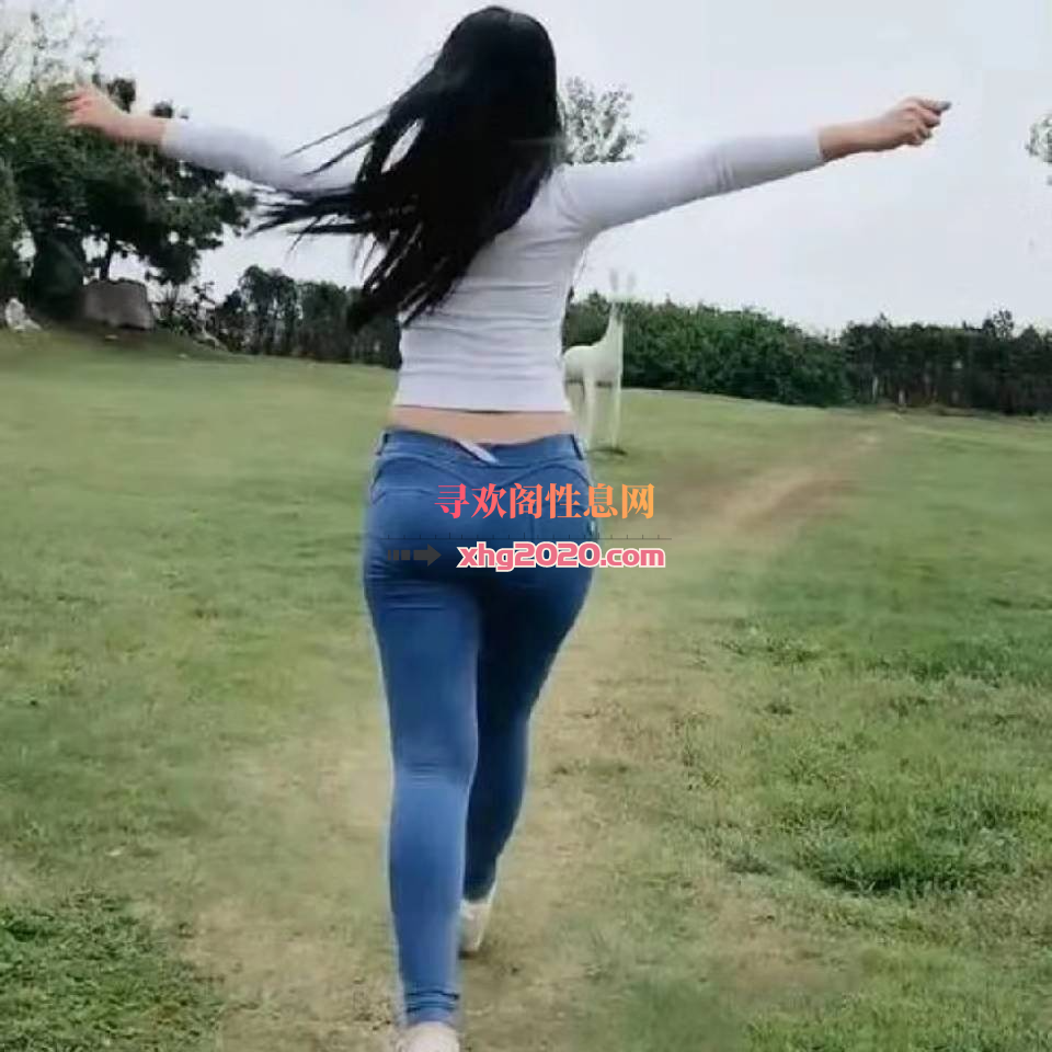 超嗲大屁股妹子