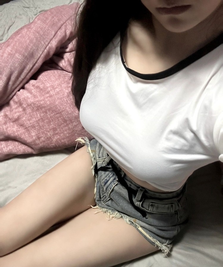 兼职00后妹子
