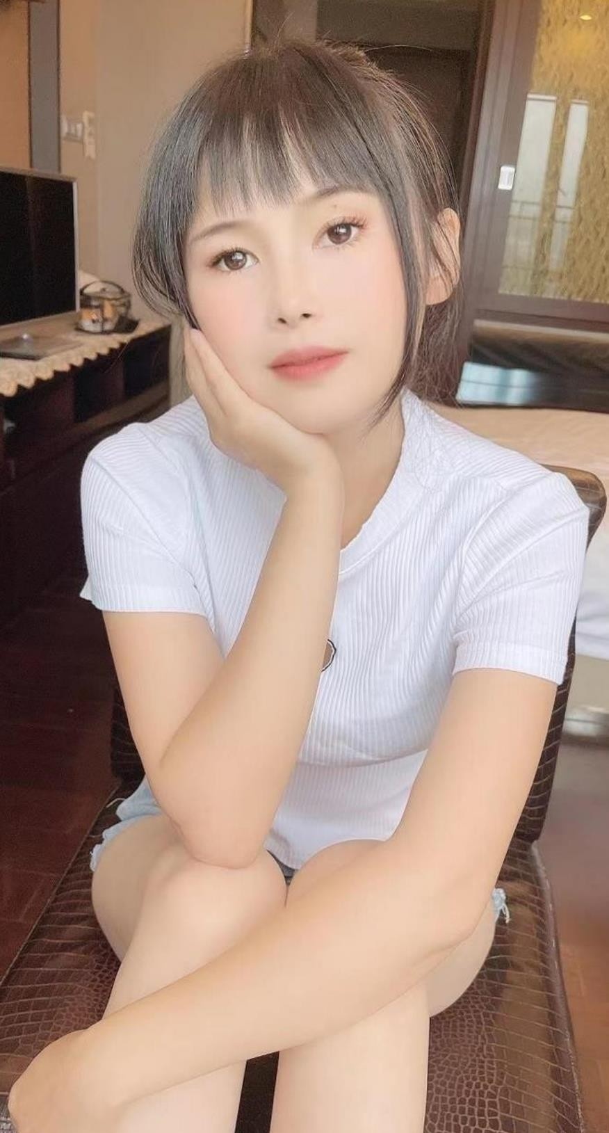 白云小良家晓呢