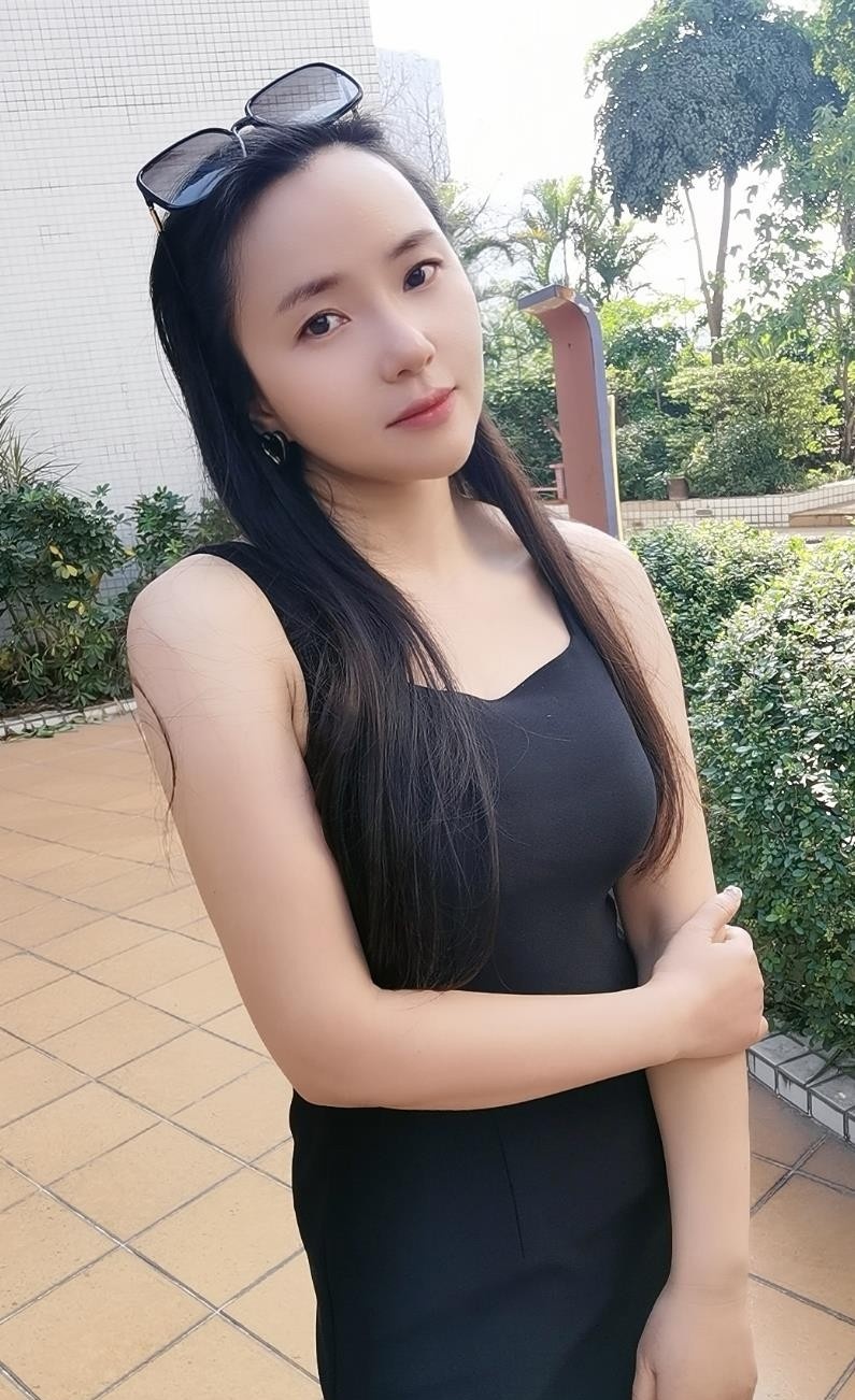 广州E罩大奶贝贝